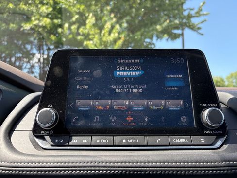 Used 2023 Nissan Rogue SV w/ SV Premium B Package FWD image 17