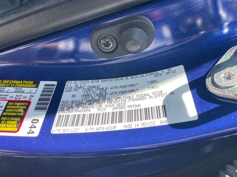 Used 2022 Toyota Tacoma TRD Sport w/ TRD Premium Sport Package image 12