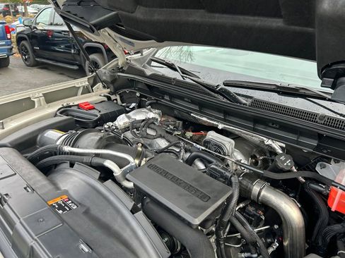 New 2026 GMC Sierra 2500 AT4X w/ LPO, Black Badging Package image 29