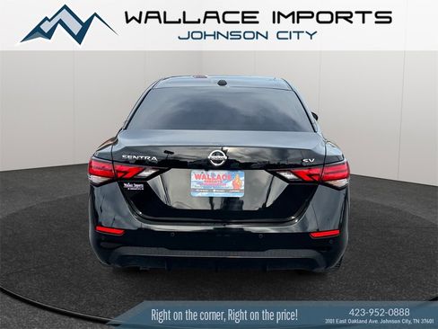 Used 2022 Nissan Sentra SV w/ SV Premium Package image 4