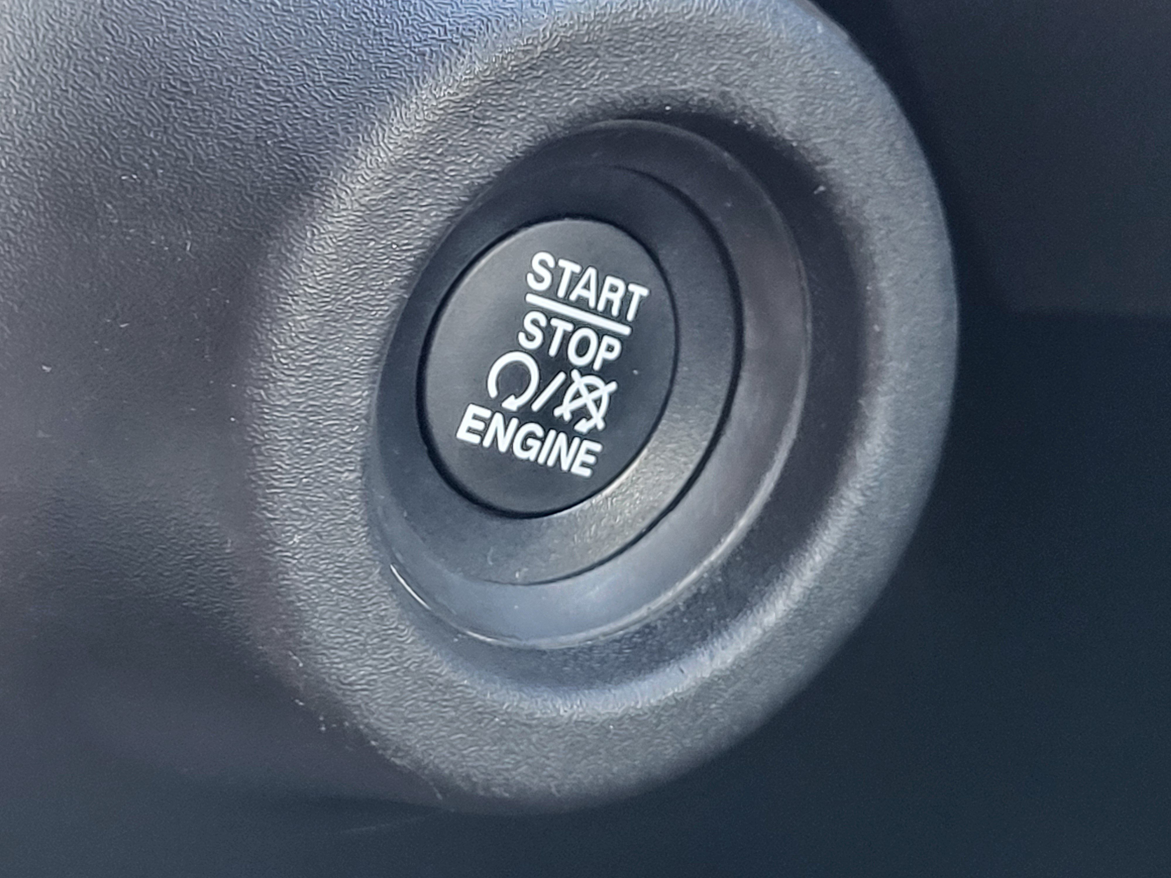 Used 2025 RAM ProMaster 2500 w/ Convenience Group FWD image 19