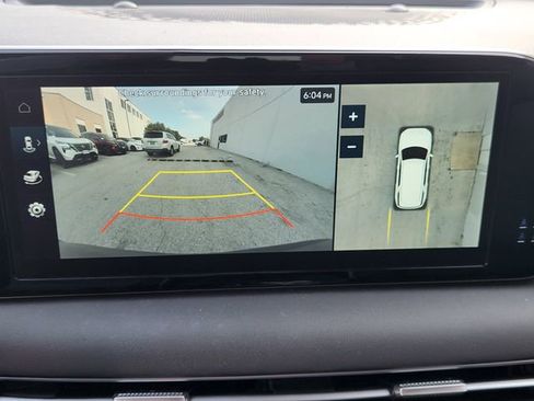 Used 2023 Hyundai Palisade SEL FWD image 13