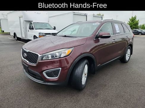 Used 2016 Kia Sorento AWD w/ LX Convenience Package image 3