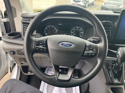 Used 2024 Ford Transit 350 XLT image 19