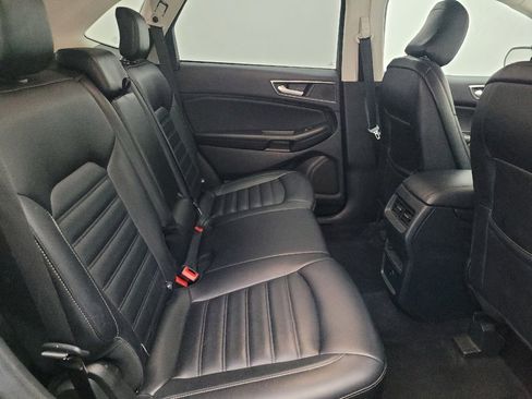 Used 2023 Ford Edge SEL image 19