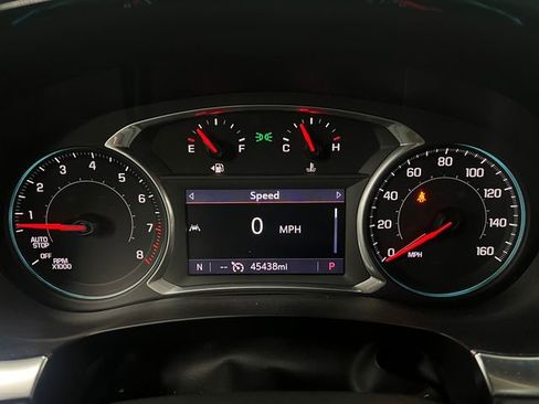 Used 2022 Chevrolet Traverse LT image 18