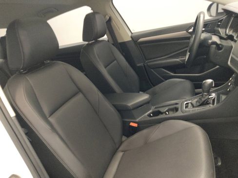 Used 2019 Volkswagen Jetta SE image 21