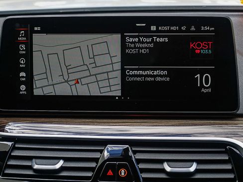 Used 2021 BMW 530i w/ Convenience Package RWD image 17