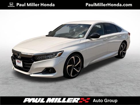 Used 2022 Honda Accord Sport image 1