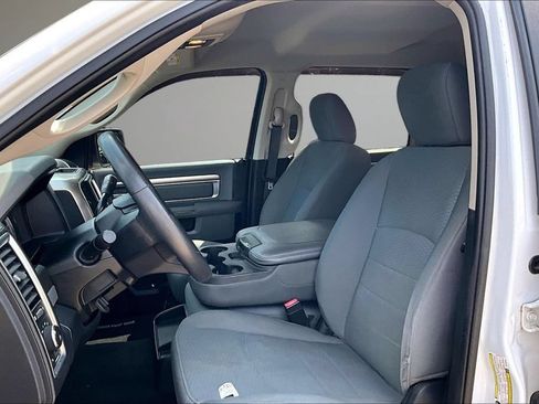 Used 2018 RAM 2500 SLT w/ Snow Chief Group AWD/4WD image 21