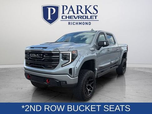 Used 2023 GMC Sierra 1500 AT4 w/ AT4 Premium Package AWD/4WD image 3