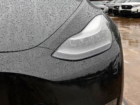 Used 2024 Tesla Model Y 2WD image 13