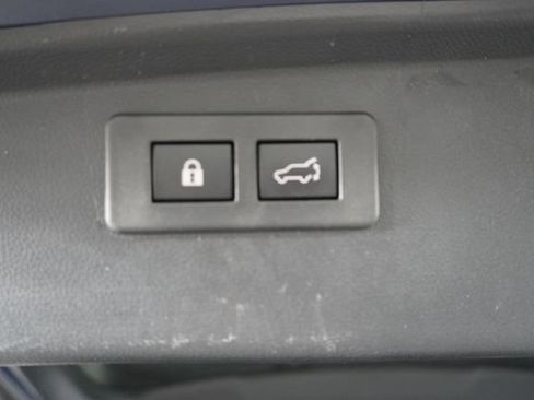 Used 2025 Subaru Outback Limited image 38