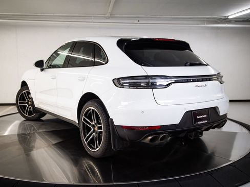 Certified 2020 Porsche Macan S AWD/4WD image 3