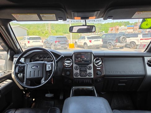 Used 2016 Ford F350 Lariat w/ Lariat Ultimate Package AWD/4WD image 16