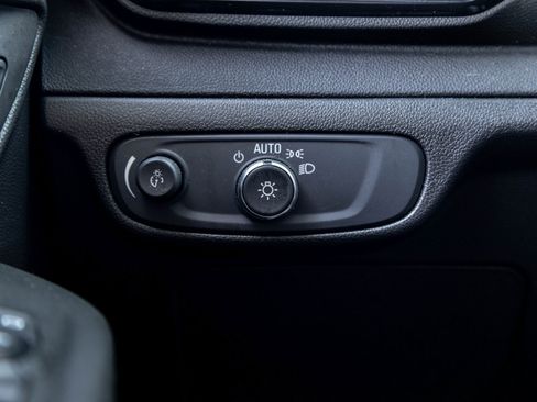 Used 2022 Chevrolet Bolt LT image 18