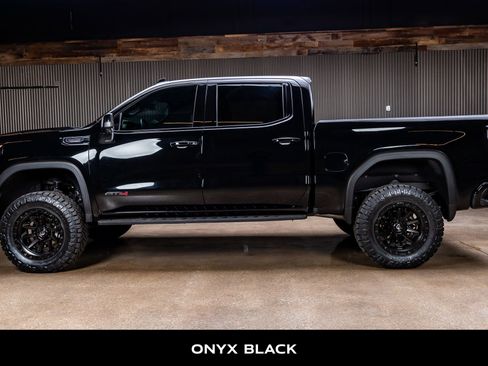 Used 2024 GMC Sierra 1500 AT4 w/ AT4 Preferred Package image 6