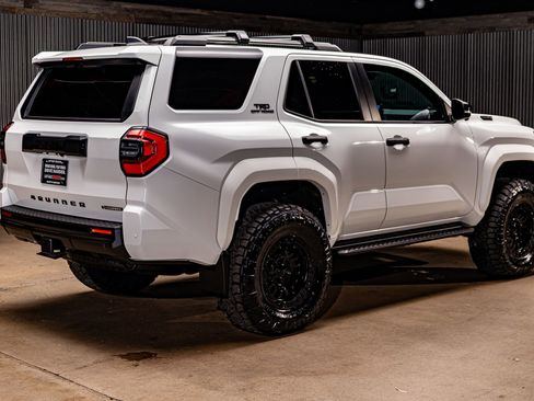 Used 2025 Toyota 4Runner TRD Off-Road Premium image 10