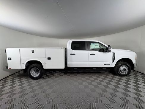 Certified 2025 Ford F350 XL w/ XL Chrome Package image 8