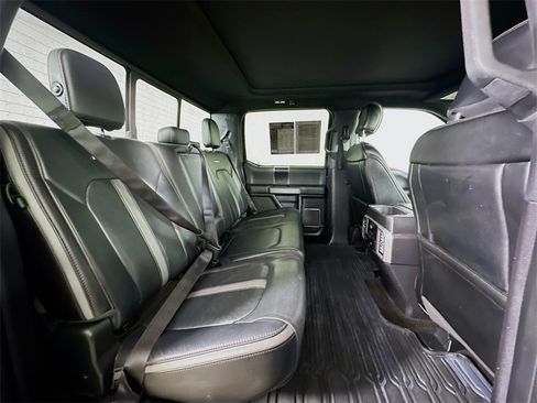 Used 2018 Ford F150 Platinum w/ Equipment Group 701A Luxury image 11