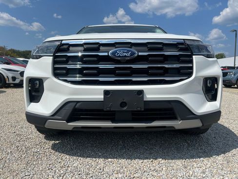 New 2025 Ford Explorer Active w/ Active Comfort Package image 3