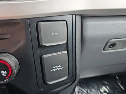 Used 2023 Ford F250 XLT AWD/4WD image 28