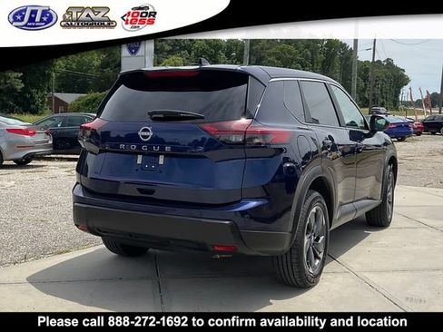 Used 2025 Nissan Rogue SV FWD image 6