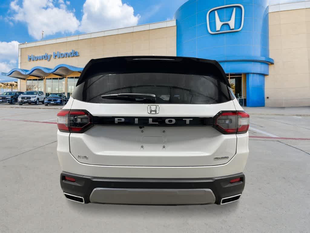 New 2026 Honda Pilot Touring image 4