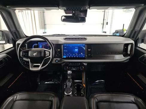 Used 2022 Ford Bronco Badlands w/ Sasquatch Package AWD/4WD image 31