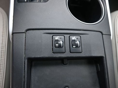 Used 2017 Toyota Camry XLE image 15