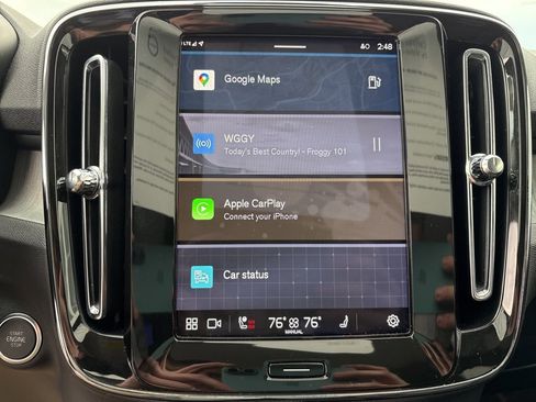 Certified 2025 Volvo XC40 B5 Core image 26