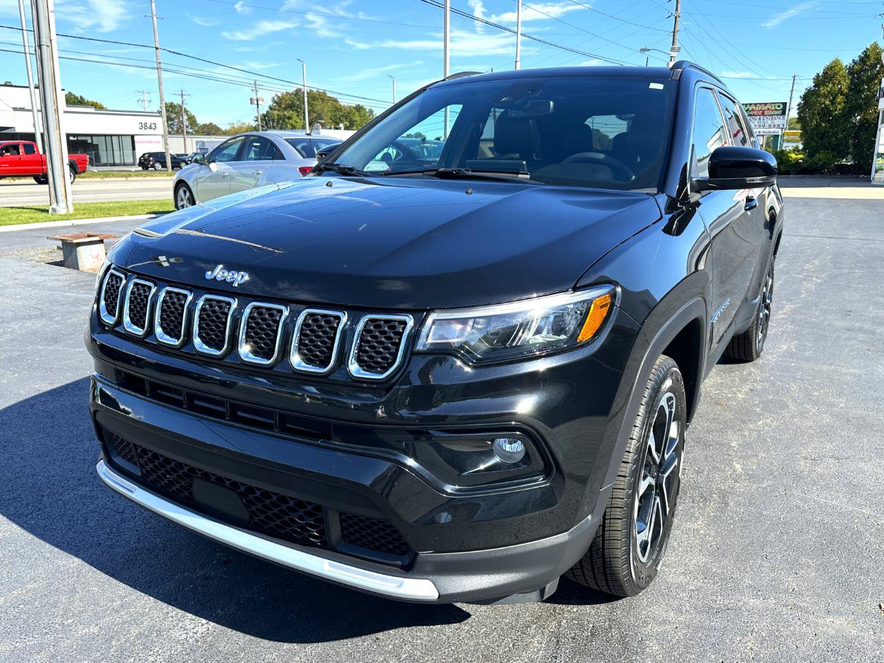 Used 2023 Jeep Compass Limited w/ Sun and Sound Group AWD/4WD image 7
