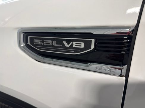 Used 2024 GMC Sierra 1500 SLT AWD/4WD image 50