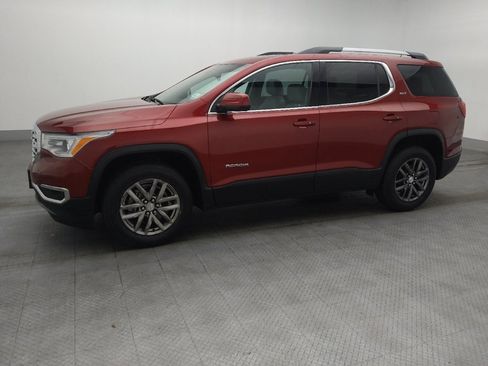 Used 2019 GMC Acadia SLT image 2