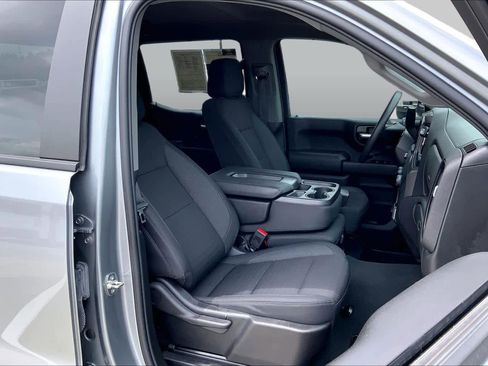 Used 2023 Chevrolet Silverado 1500 Custom RWD image 9
