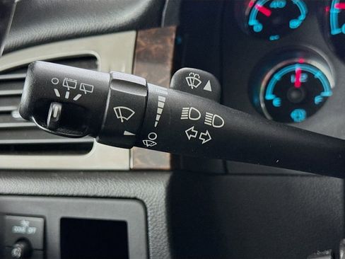 Used 2013 GMC Yukon Denali image 12