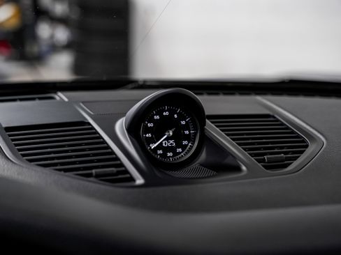 Used 2020 Porsche 911 Carrera S image 12