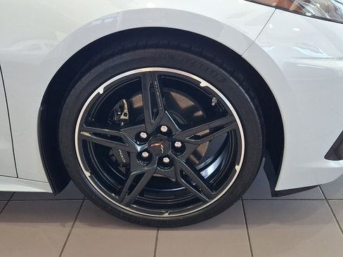 Certified 2023 Chevrolet Corvette Stingray Premium Cpe w/ Body-Color Dual Roof Package RWD image 7