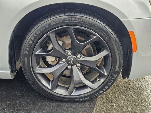 Used 2023 Chrysler 300 S image 39