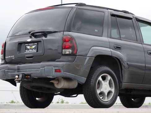 Used 2007 Chevrolet TrailBlazer LS w/ LS Preferred Equipment Group AWD/4WD image 29