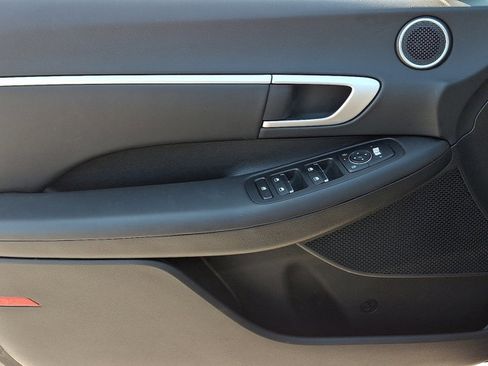 Certified 2025 Hyundai Sonata SEL image 12