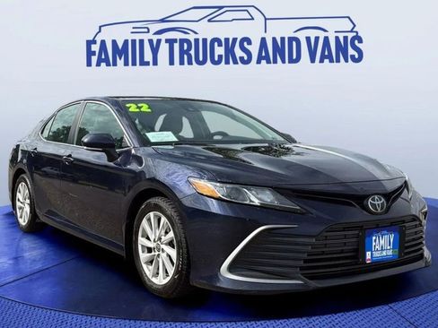 Used 2022 Toyota Camry LE w/ Cold Weather Package image 7