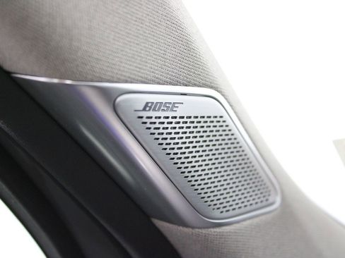 Used 2025 Hyundai Santa Fe Limited image 25