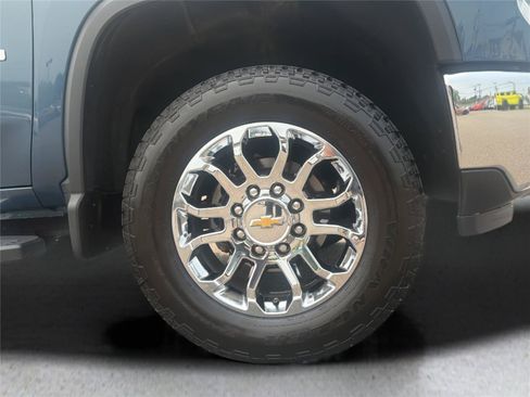 Used 2024 Chevrolet Silverado 2500 LTZ w/ LTZ Convenience Package AWD/4WD image 47