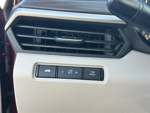 Used 2025 Nissan Altima 2.5 SV FWD image 20