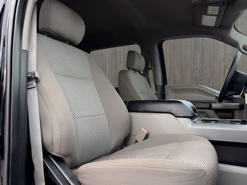 Used 2019 Ford F350 XLT w/ XLT Premium Package AWD/4WD image 17