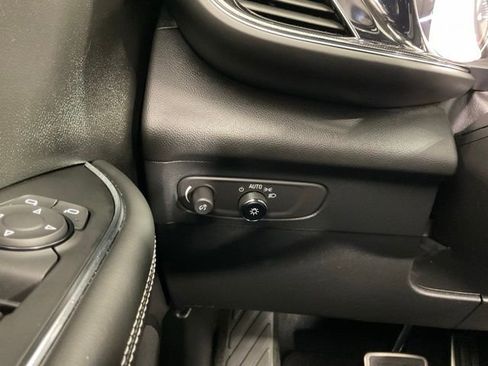 Used 2023 Buick Envision Essence w/ Sport Touring Package AWD/4WD image 27