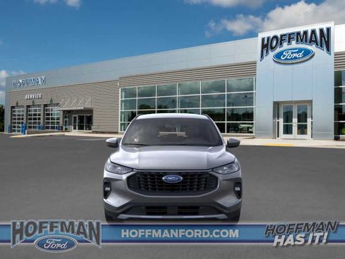 New 2025 Ford Escape SE FWD image 2