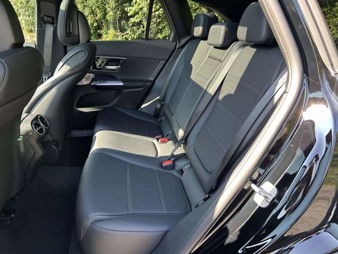 New 2027 Mercedes-Benz GLC 300 image 37