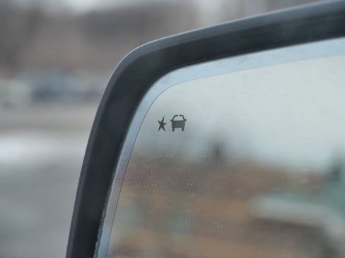 Used 2017 GMC Acadia SLT image 34